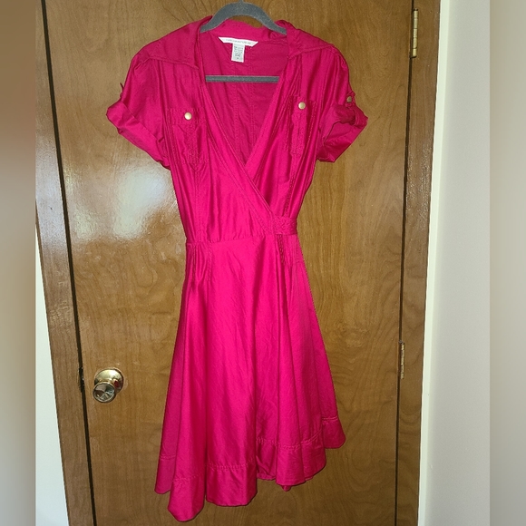Diane Von Furstenberg Dresses & Skirts - DIANE VON FURSTENBERG cotton wrap dress size 8